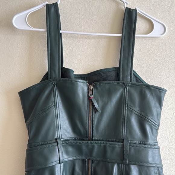 By Anthropologie Samira Dark Green Faux Vegan Leather Jumpsuit - Picture 5 of 11